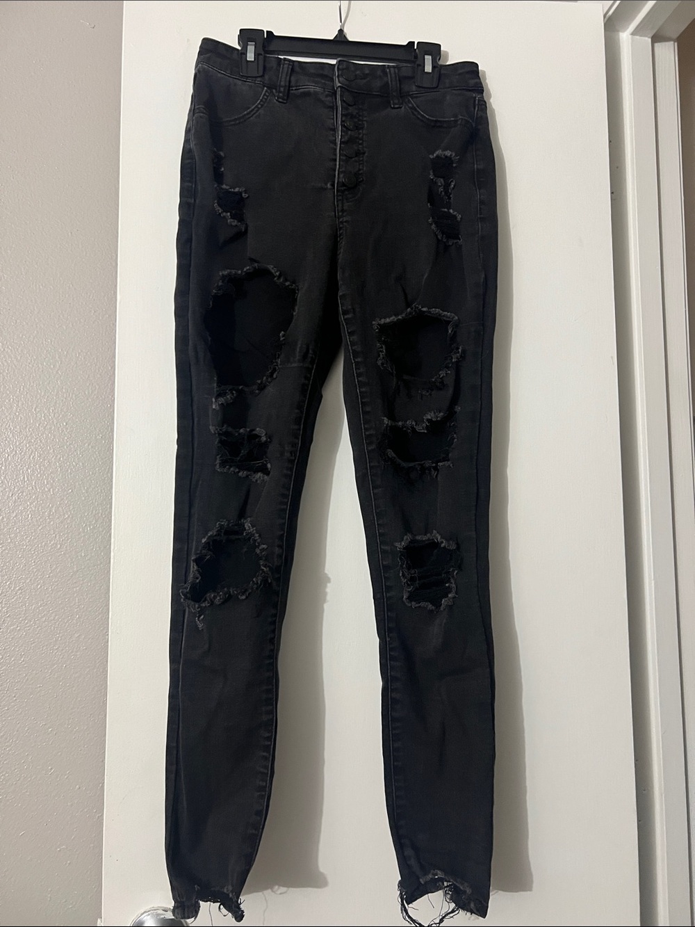 SO Black Distressed Skinny Jeans